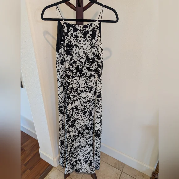 Elegant Black and White Strappy Floral Maxi Dress, Size S - NEW - Picture 6 of 8